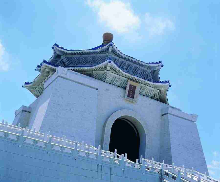 Buildings and Monuments - AsiaImageBank ></a>
<script language=JavaScript> 
  var txt = 