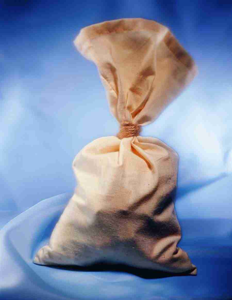 Investments - AsiaImageBank ></a>
<script language=JavaScript> 
  var txt = 