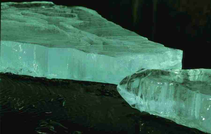 Anatomy Ice and Illusions - BackArts ></a>
<script language=JavaScript> 
  var txt = 