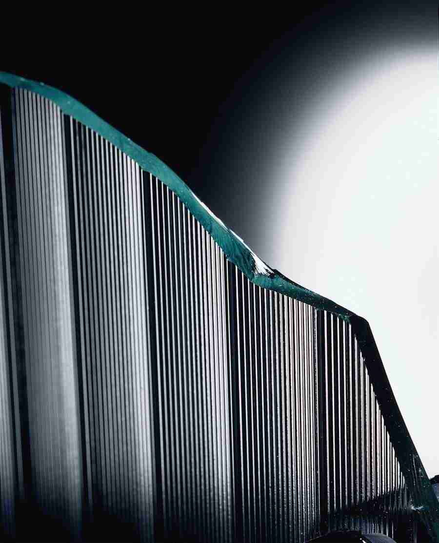 Glass, Water and Fabrics - BackArts ></a>
<script language=JavaScript> 
  var txt = 