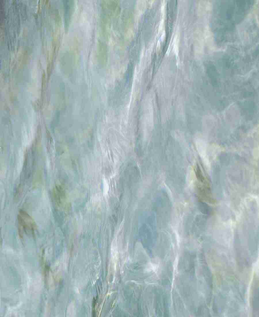 Glass, Water and Fabrics - BackArts ></a>
<script language=JavaScript> 
  var txt = 