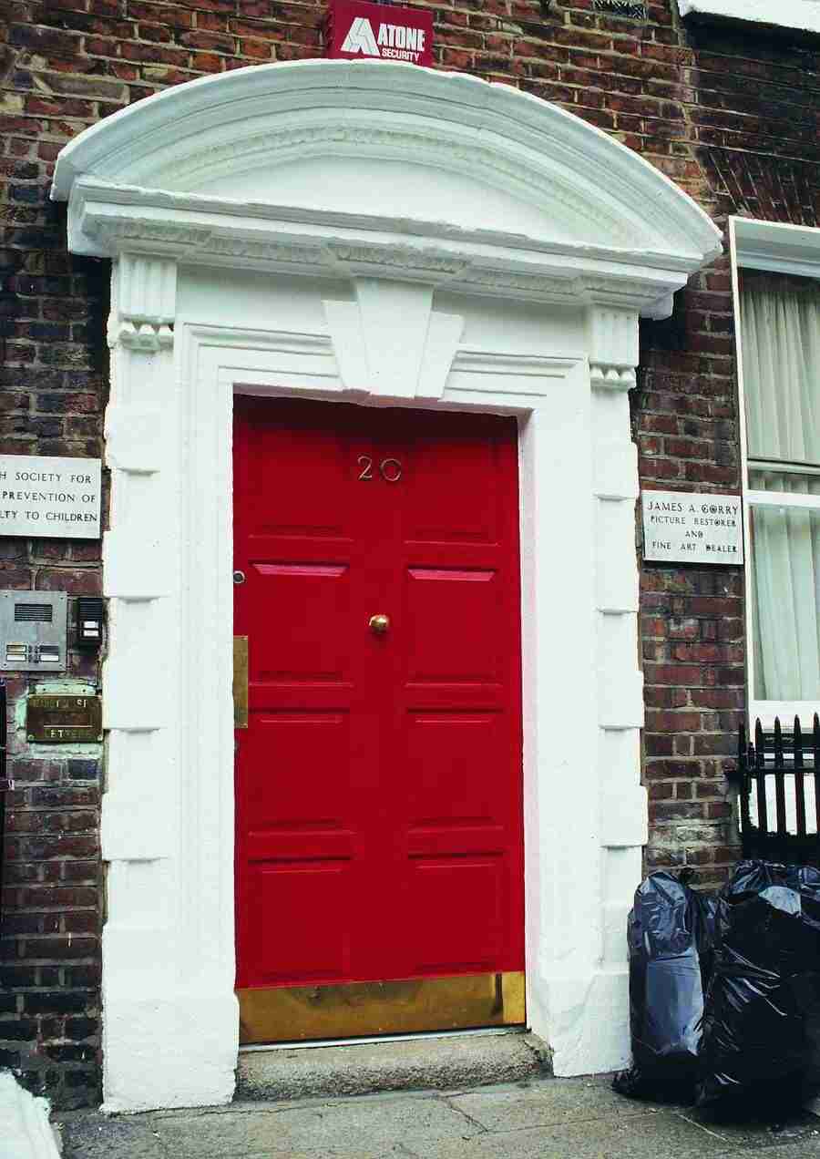 Ireland - BackArts ></a>
<script language=JavaScript> 
  var txt = 