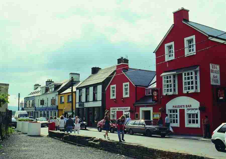 Ireland - BackArts ></a>
<script language=JavaScript> 
  var txt = 