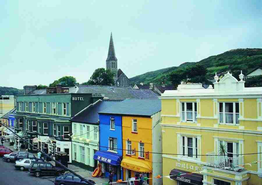 Ireland - BackArts ></a>
<script language=JavaScript> 
  var txt = 