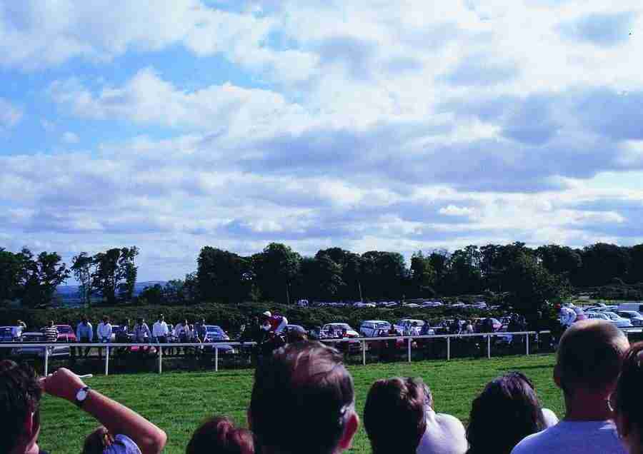 Ireland - BackArts ></a>
<script language=JavaScript> 
  var txt = 