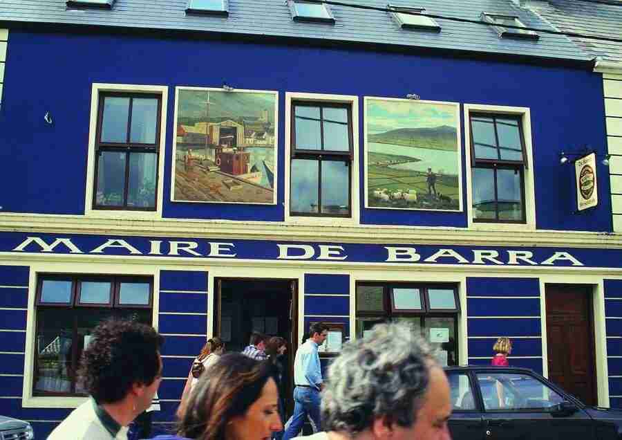 Ireland - BackArts ></a>
<script language=JavaScript> 
  var txt = 