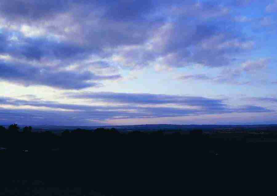 Ireland - BackArts ></a>
<script language=JavaScript> 
  var txt = 