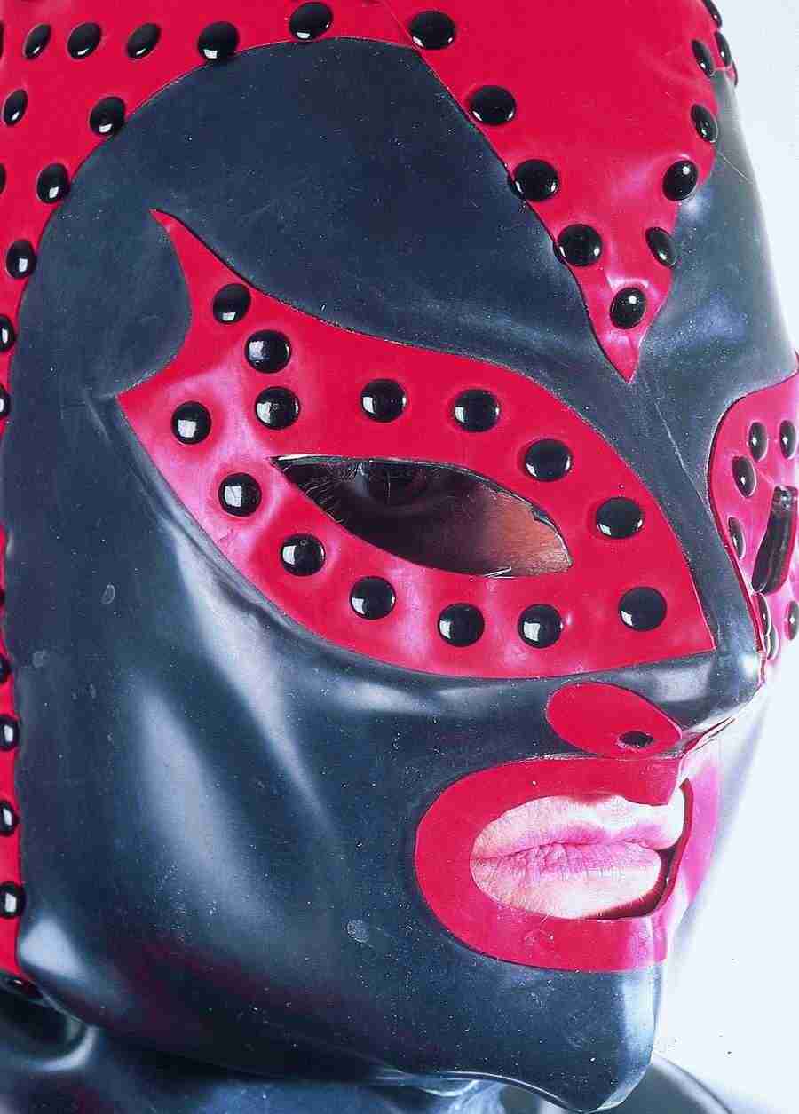 Lacquer and Leather - BackArts ></a>
<script language=JavaScript> 
  var txt = 