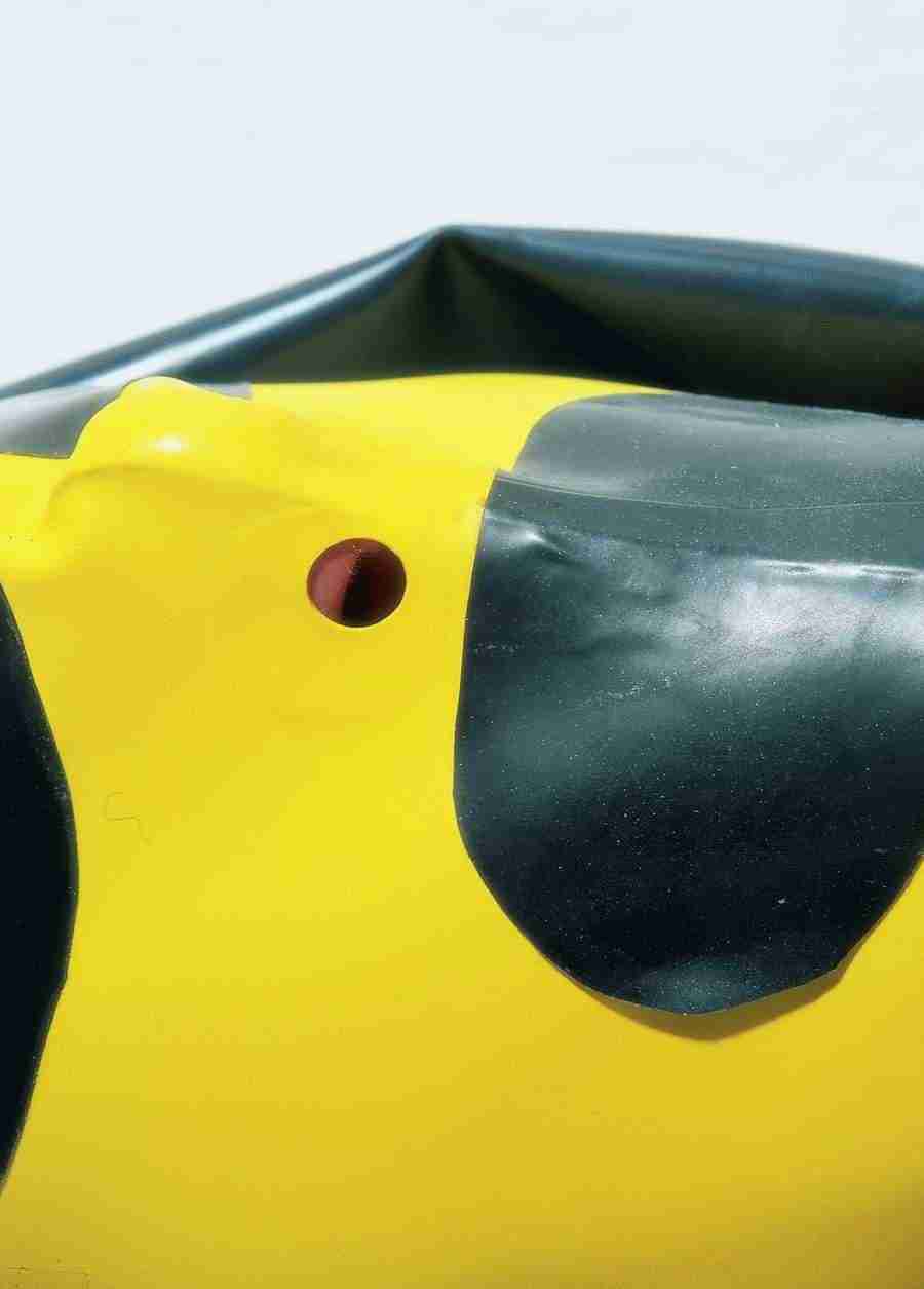 Lacquer and Leather - BackArts ></a>
<script language=JavaScript> 
  var txt = 