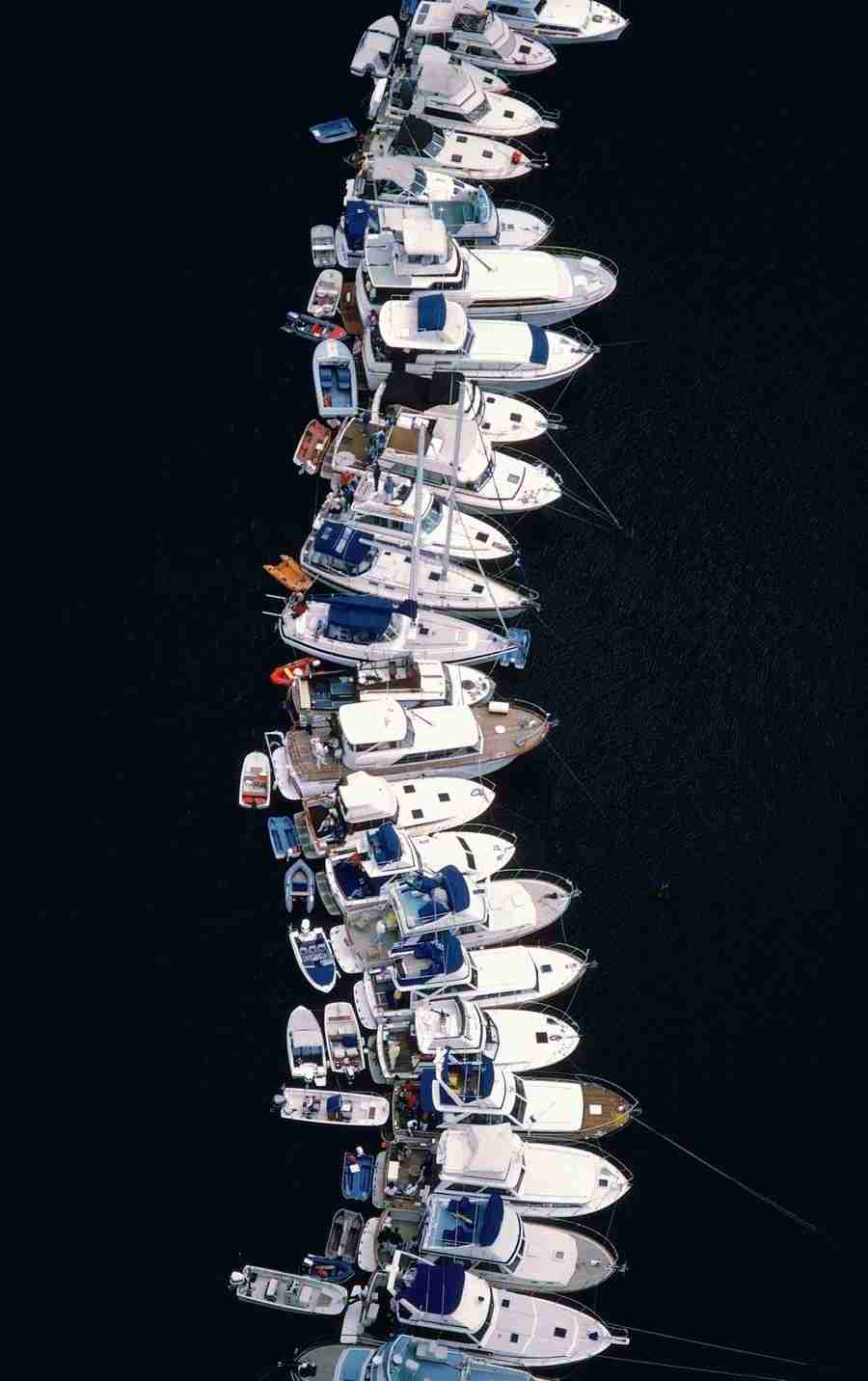 Aerials - Brand X Pictures ></a>
<script language=JavaScript> 
  var txt = 