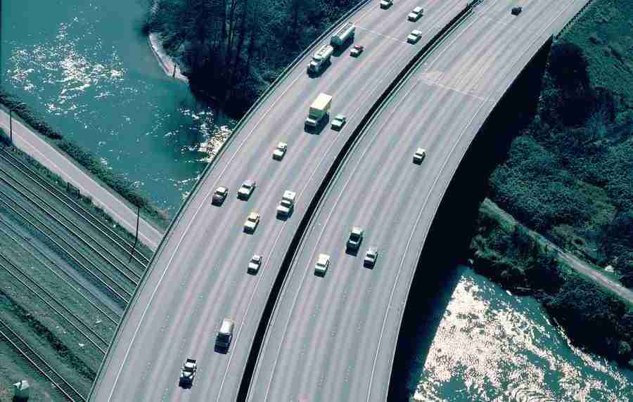 Aerials - Brand X Pictures ></a>
<script language=JavaScript> 
  var txt = 