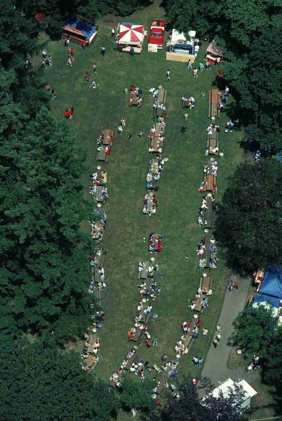 Aerials - Brand X Pictures ></a>
<script language=JavaScript> 
  var txt = 