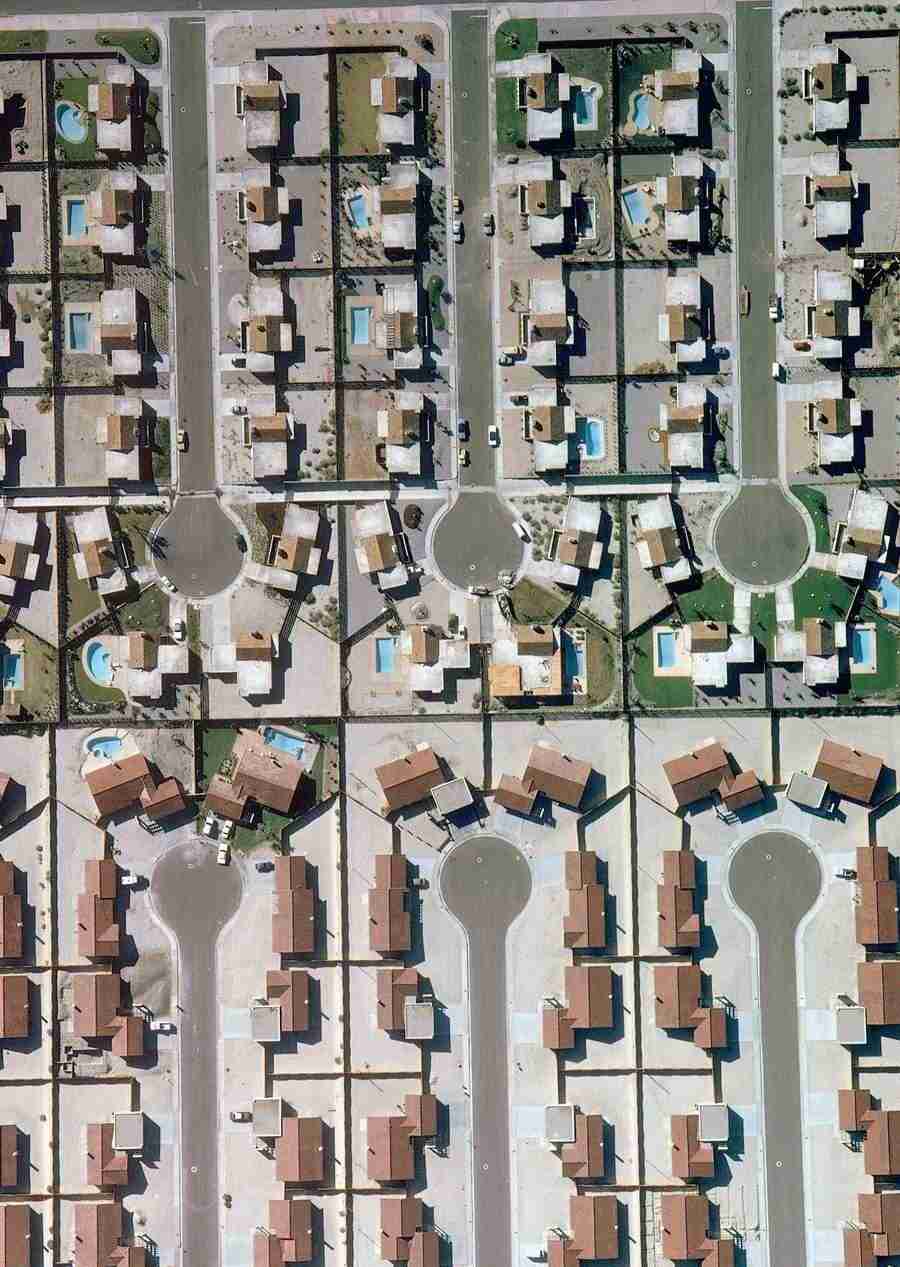 Aerials - Brand X Pictures ></a>
<script language=JavaScript> 
  var txt = 