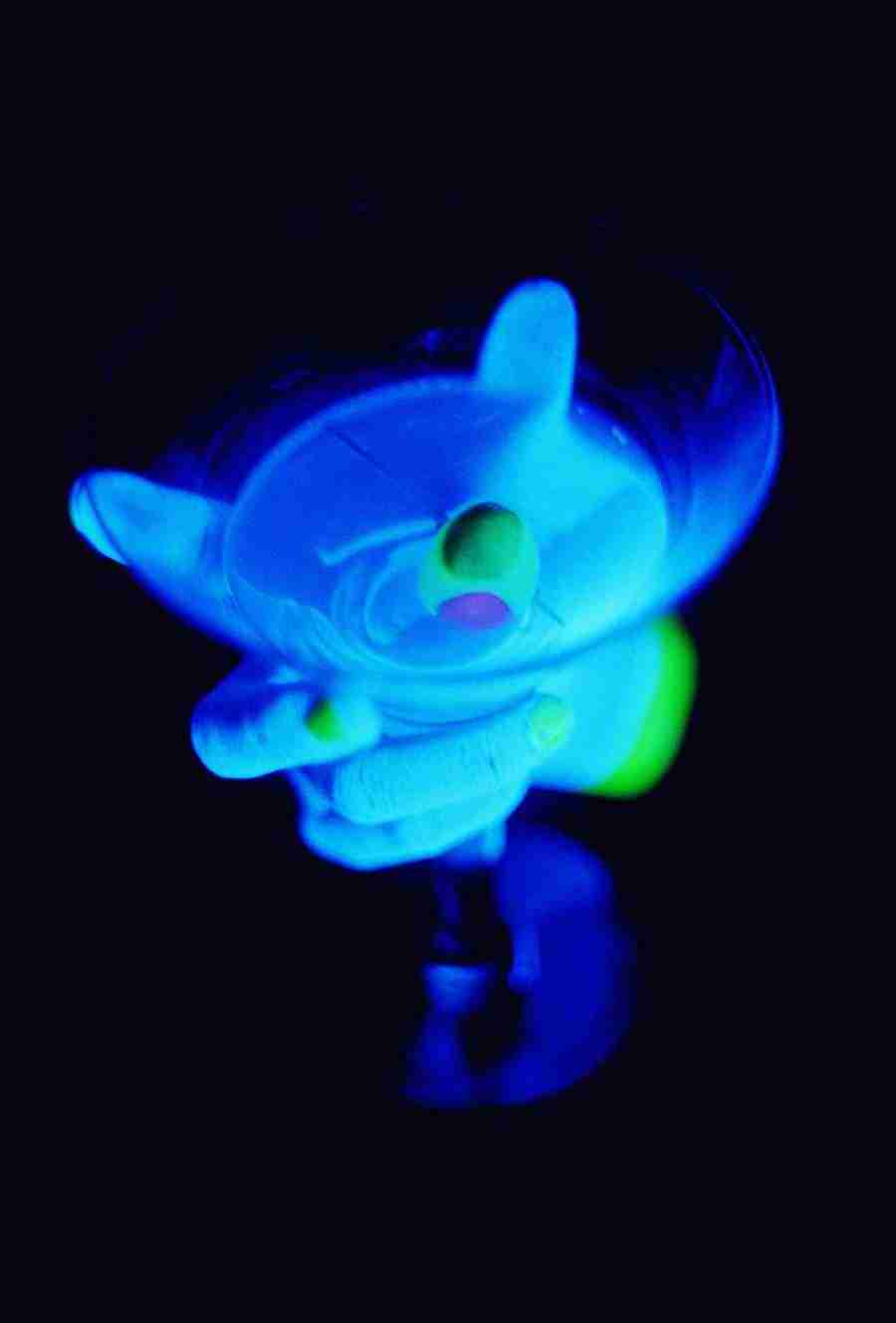 Glow - Brand X Pictures ></a>
<script language=JavaScript> 
  var txt = 