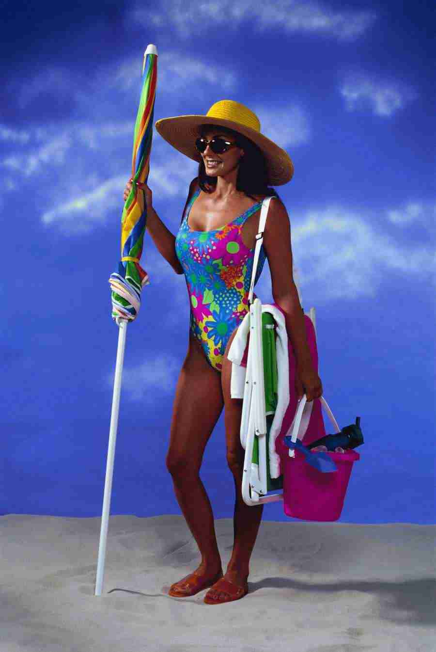 Summer Fun - Brand X Pictures ></a>
<script language=JavaScript> 
  var txt = 