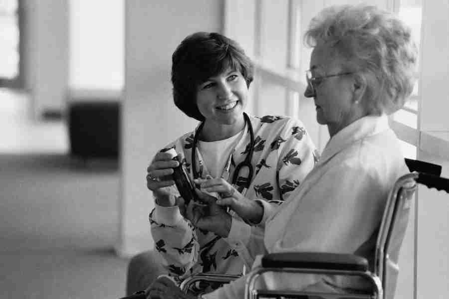 Doctors and Medicine - Corbis ></a>
<script language=JavaScript> 
  var txt = 