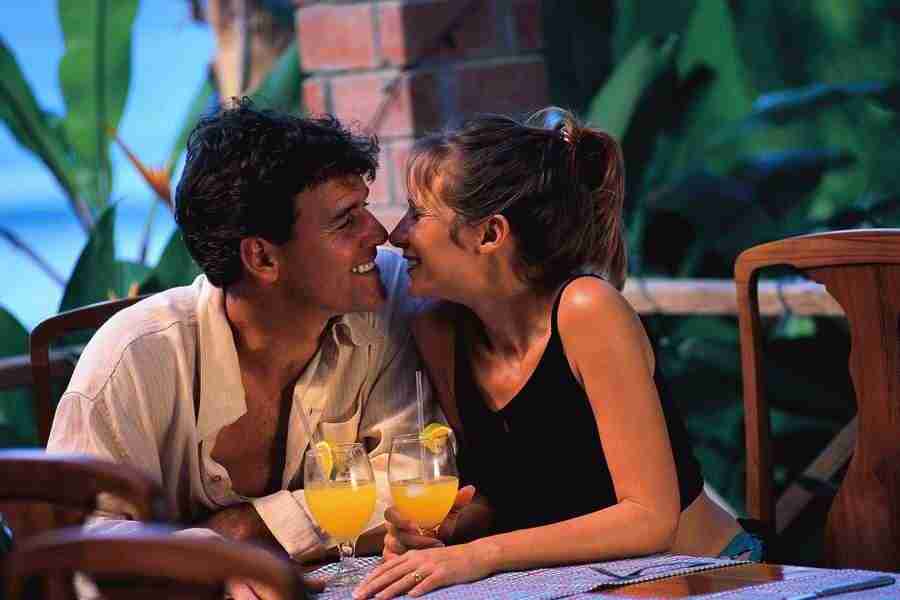 Romantic Moments - Corbis ></a>
<script language=JavaScript> 
  var txt = 