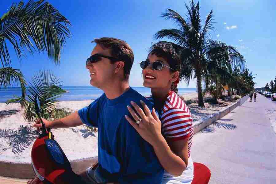 Romantic Moments - Corbis ></a>
<script language=JavaScript> 
  var txt = 