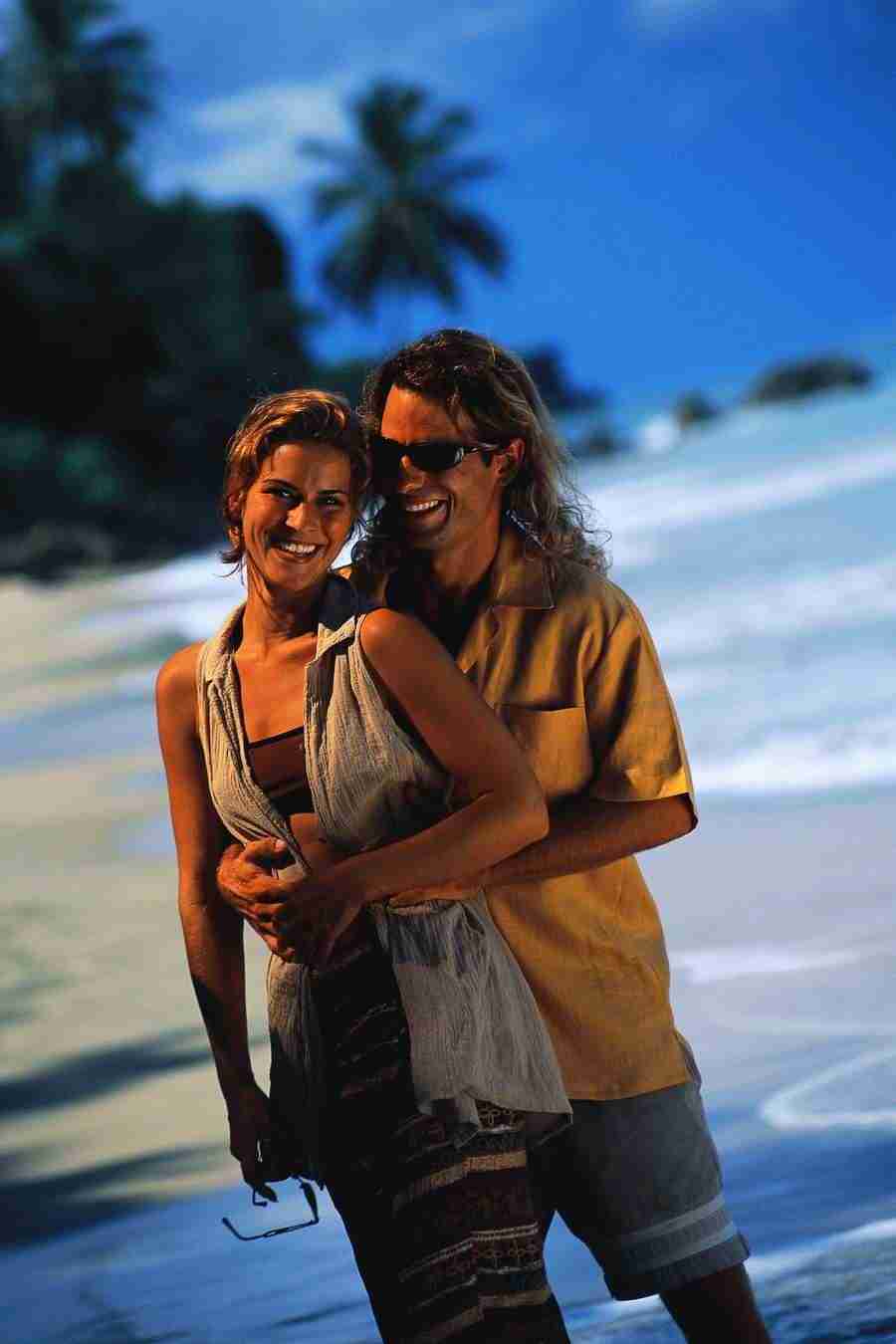 Romantic Moments - Corbis ></a>
<script language=JavaScript> 
  var txt = 