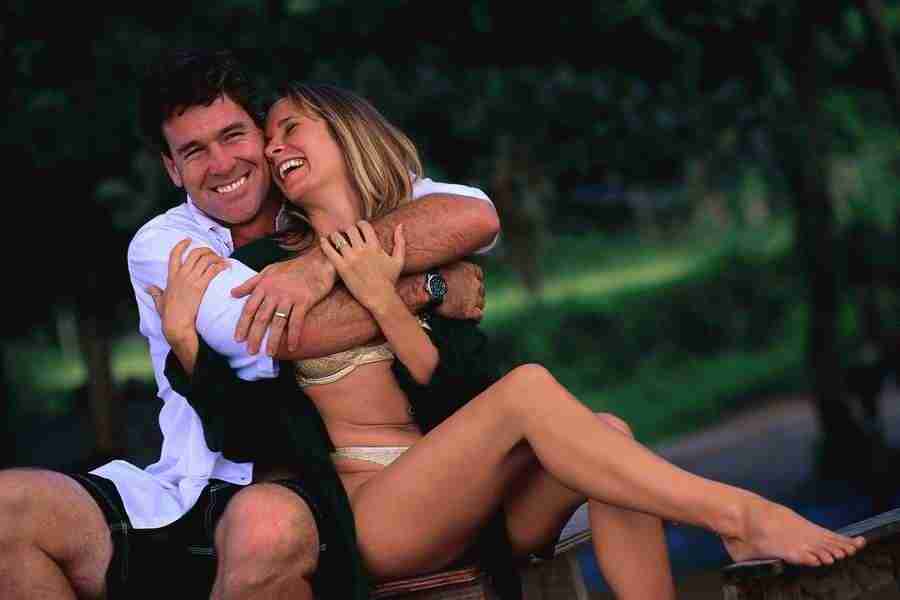 Romantic Moments - Corbis ></a>
<script language=JavaScript> 
  var txt = 