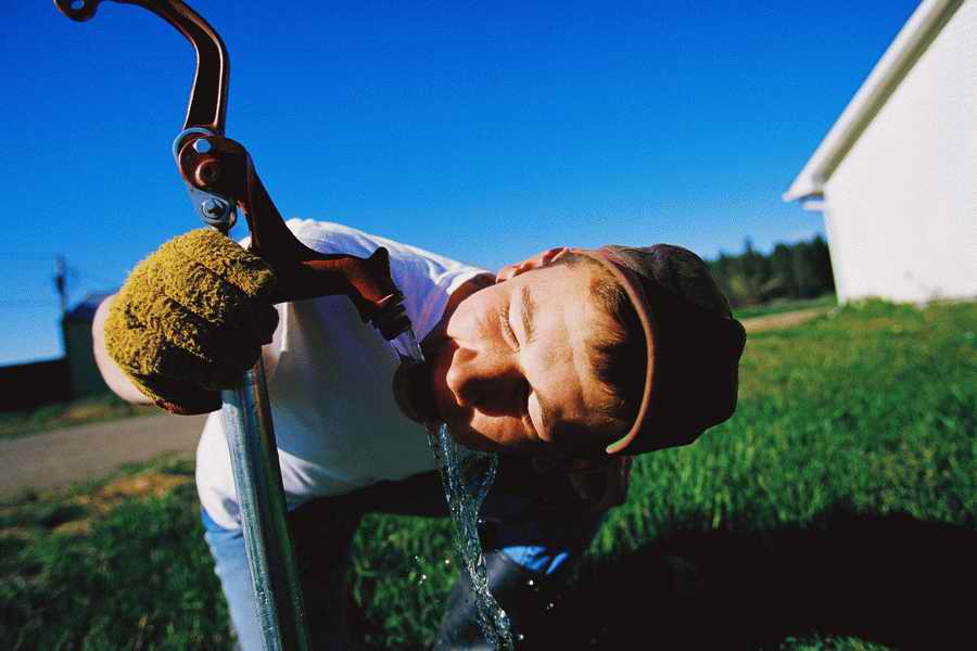 24 Hours: Farm - Corbis  ></a>
<script language=JavaScript> 
  var txt = 