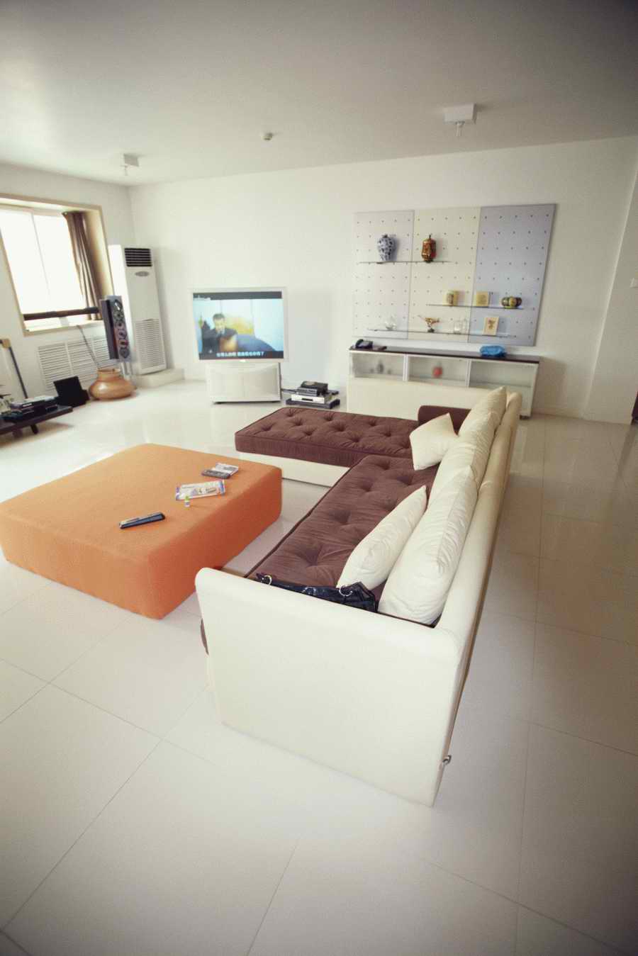 Interior 1 - Corbis Online ></a>
<script language=JavaScript> 
  var txt = 
