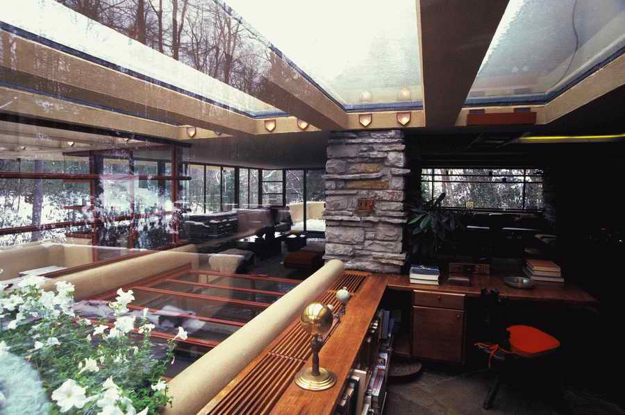 Interior 1 - Corbis Online ></a>
<script language=JavaScript> 
  var txt = 