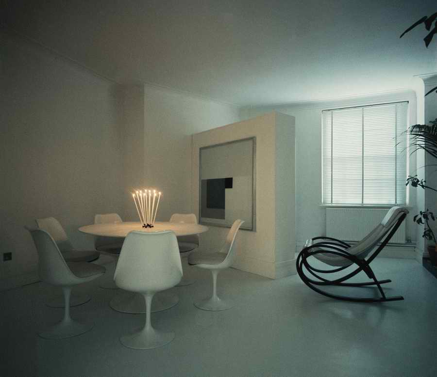 Interior 1 - Corbis Online ></a>
<script language=JavaScript> 
  var txt = 