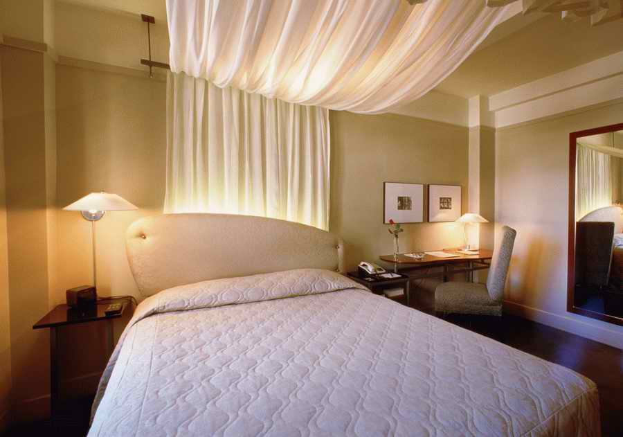 Interior 1 - Corbis Online ></a>
<script language=JavaScript> 
  var txt = 