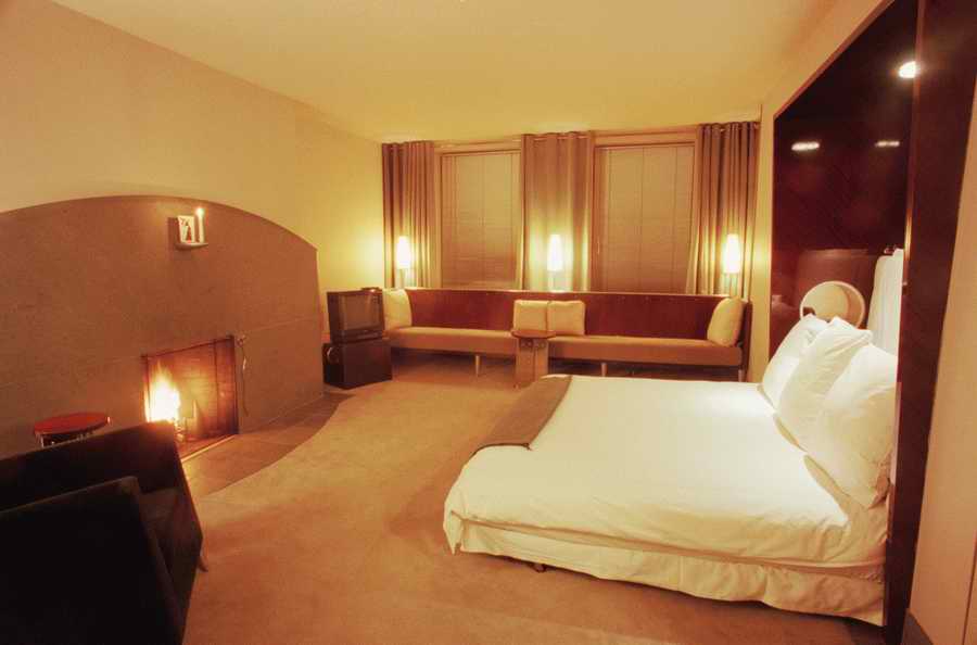 Interior 1 - Corbis Online ></a>
<script language=JavaScript> 
  var txt = 