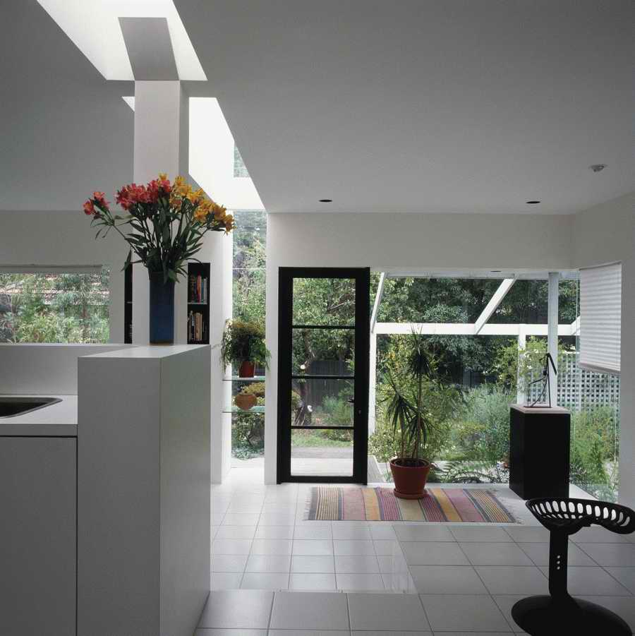 Interior 1 - Corbis Online ></a>
<script language=JavaScript> 
  var txt = 