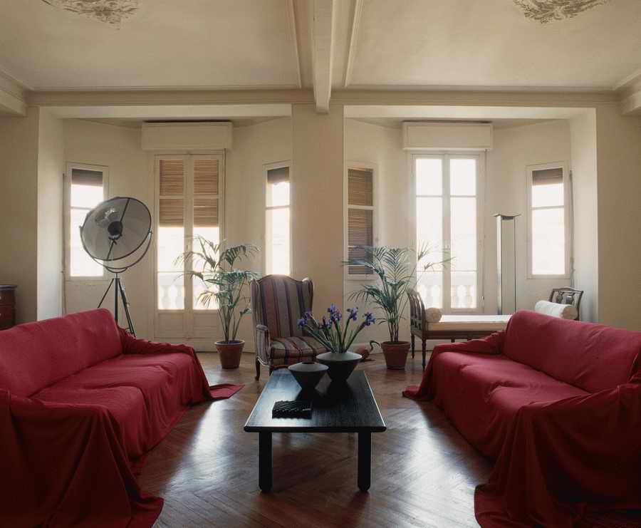 Interior 1 - Corbis Online ></a>
<script language=JavaScript> 
  var txt = 