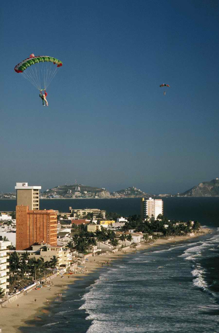 Oceans Sea Coasts 6 - Corbis Online ></a>
<script language=JavaScript> 
  var txt = 