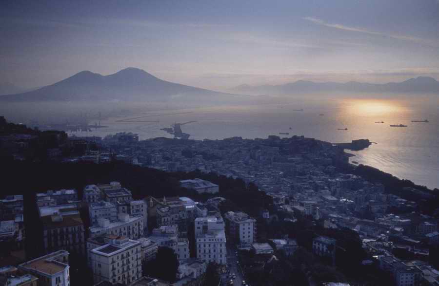 Oceans Sea Coasts 6 - Corbis Online ></a>
<script language=JavaScript> 
  var txt = 