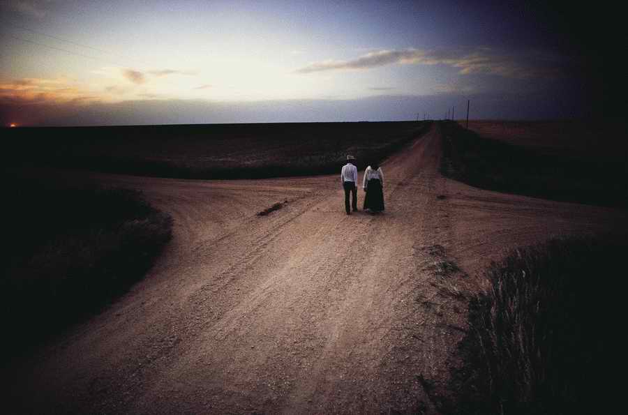 Road 3 - Corbis Online ></a>
<script language=JavaScript> 
  var txt = 