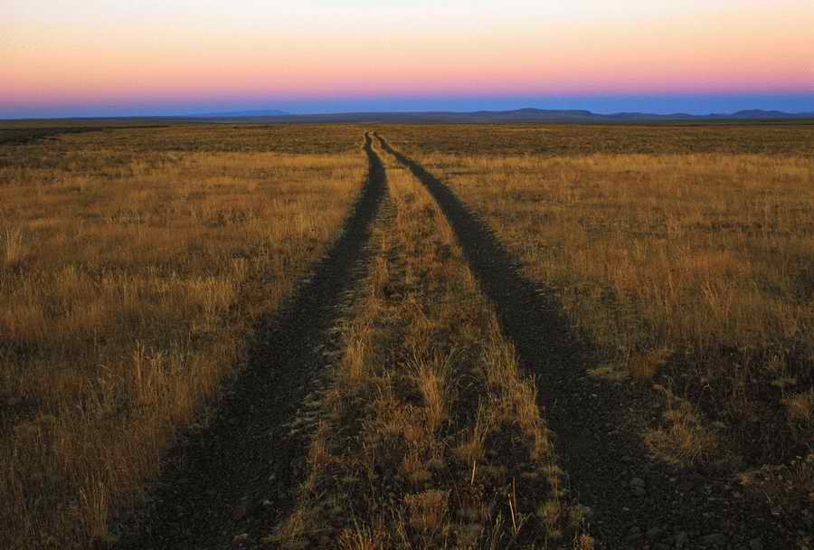 Road 3 - Corbis Online ></a>
<script language=JavaScript> 
  var txt = 