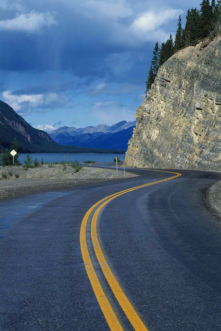 Road 3 - Corbis Online ></a>
<script language=JavaScript> 
  var txt = 