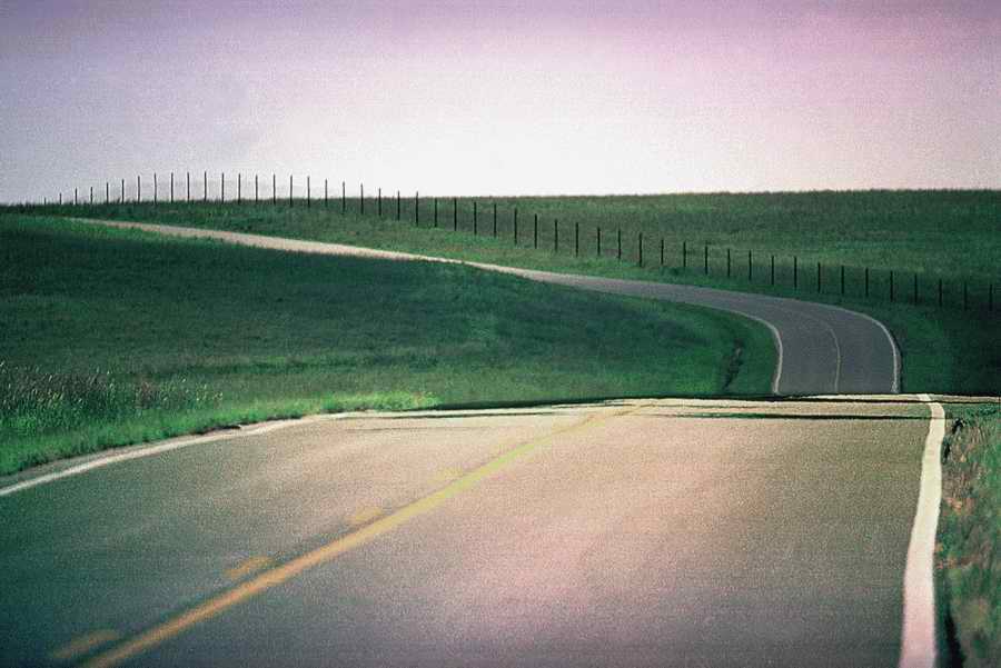 Road 3 - Corbis Online ></a>
<script language=JavaScript> 
  var txt = 