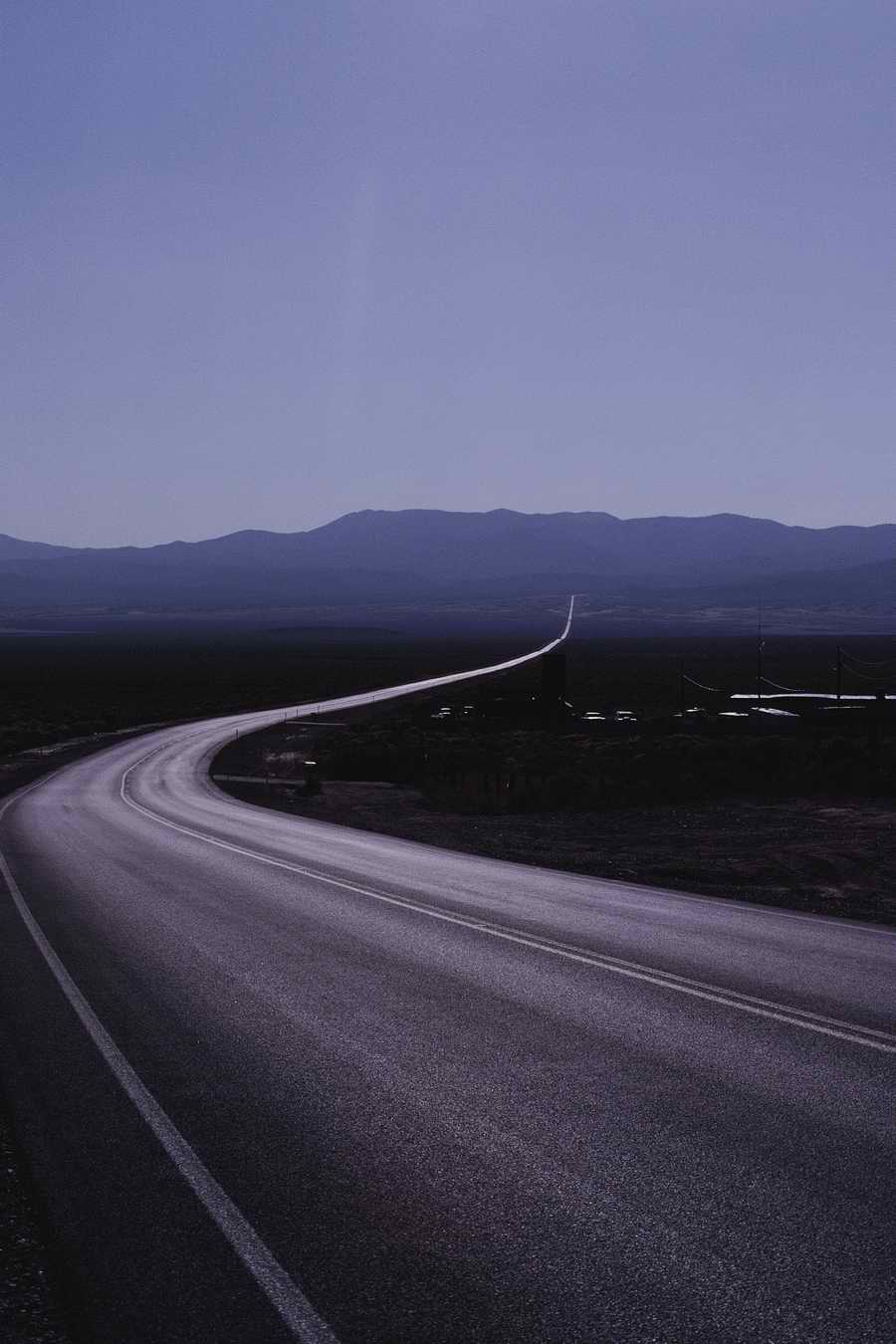 Road 3 - Corbis Online ></a>
<script language=JavaScript> 
  var txt = 