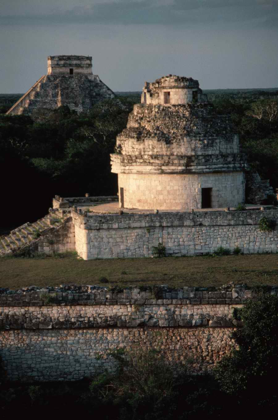 Ruins of Ancient - Corbis Online ></a>
<script language=JavaScript> 
  var txt = 