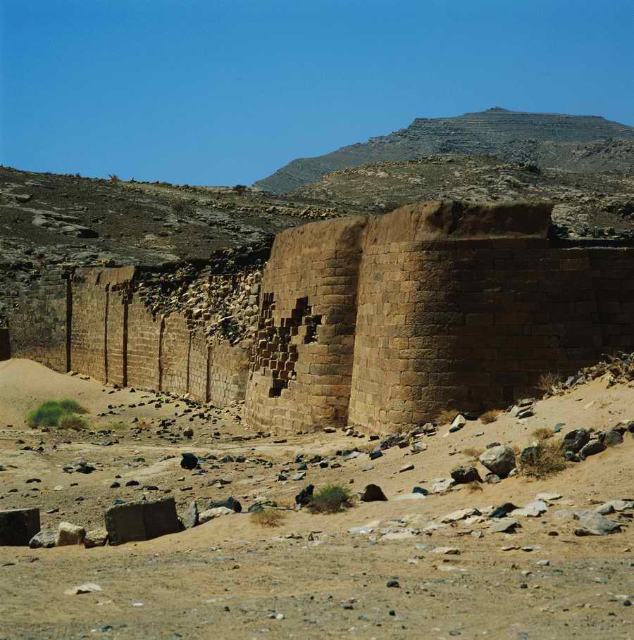 Ruins of Ancient - Corbis Online ></a>
<script language=JavaScript> 
  var txt = 