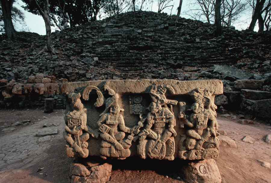 Ruins of Ancient - Corbis Online ></a>
<script language=JavaScript> 
  var txt = 