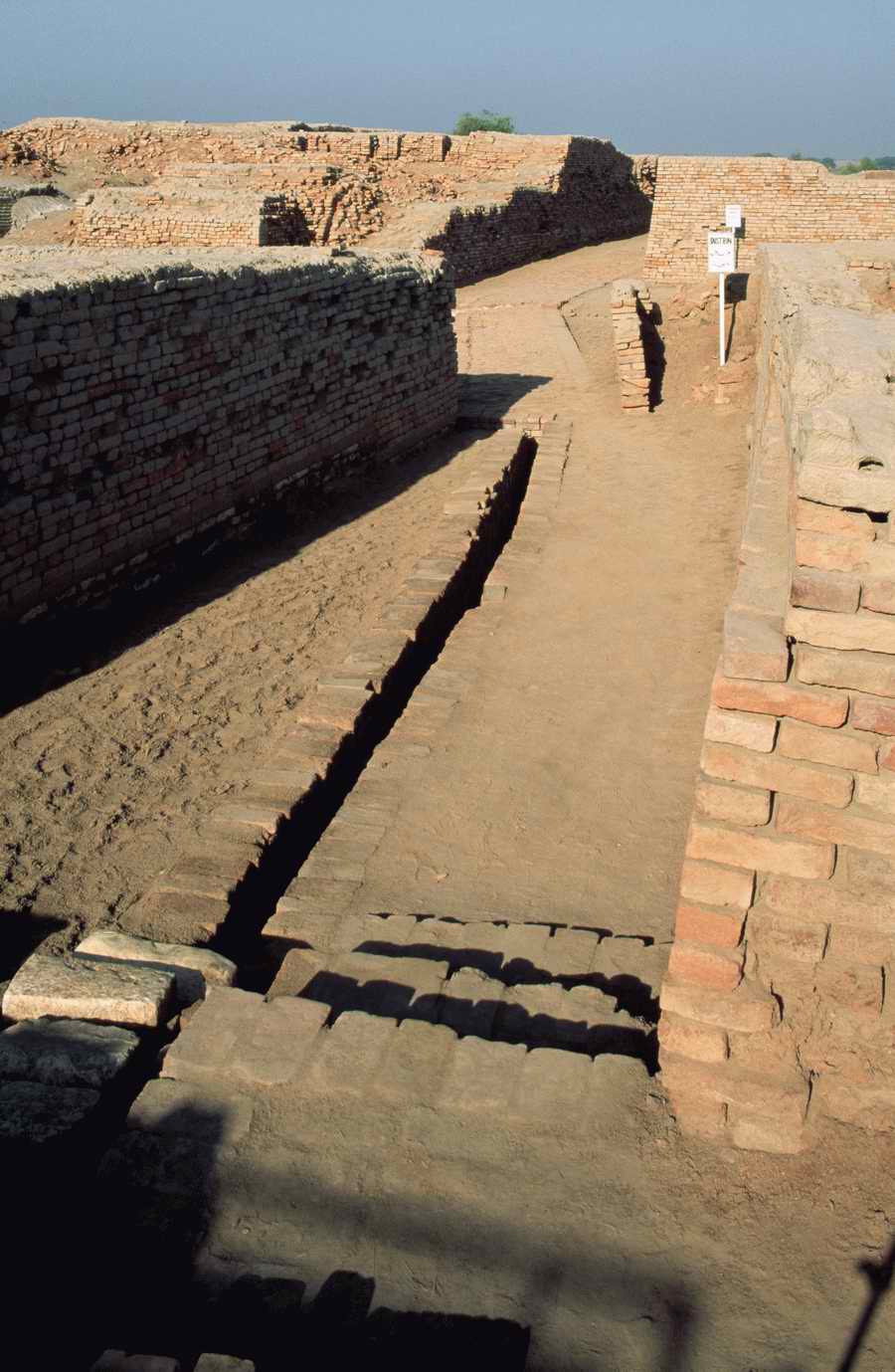 Ruins of Ancient 2 - Corbis Online ></a>
<script language=JavaScript> 
  var txt = 