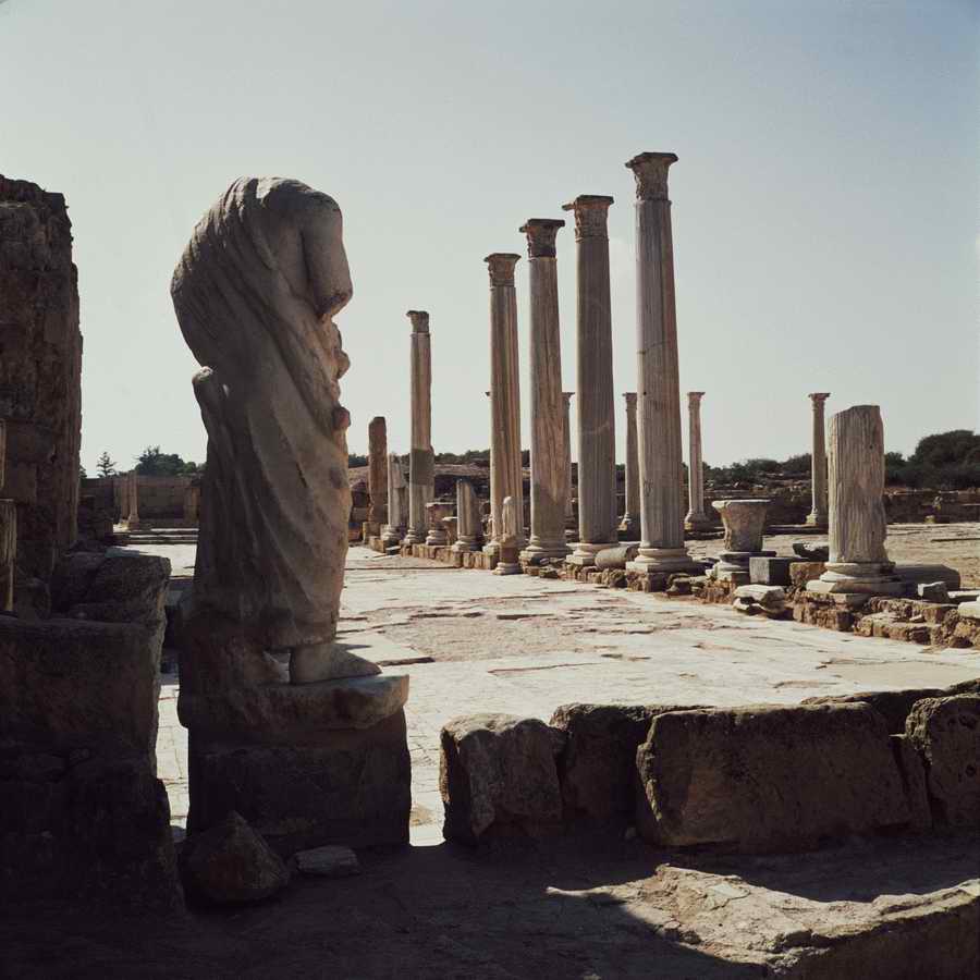 Ruins of Ancient 2 - Corbis Online ></a>
<script language=JavaScript> 
  var txt = 