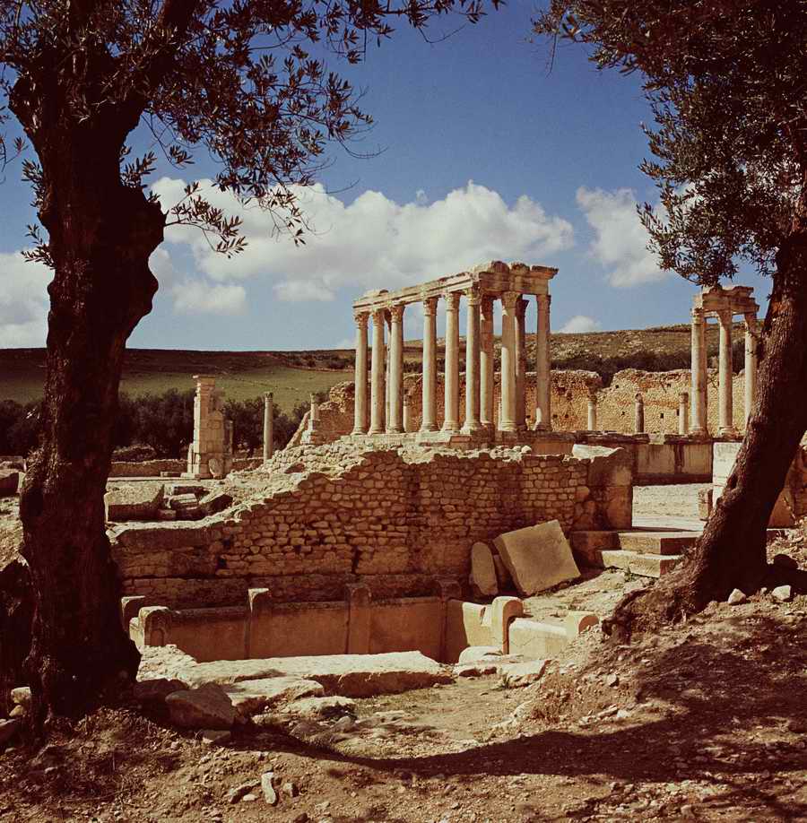 Ruins of Ancient 2 - Corbis Online ></a>
<script language=JavaScript> 
  var txt = 