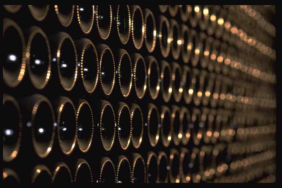 Vinification - Corbis Online ></a>
<script language=JavaScript> 
  var txt = 