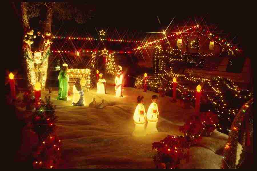 Christmas Celebration - Corel Professional Photos ></a>
<script language=JavaScript> 
  var txt = 