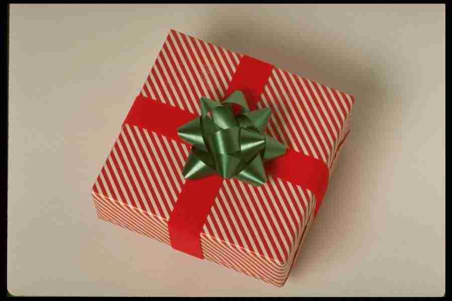 Christmas Celebration - Corel Professional Photos ></a>
<script language=JavaScript> 
  var txt = 