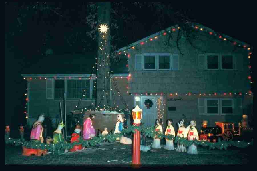 Christmas Celebration - Corel Professional Photos ></a>
<script language=JavaScript> 
  var txt = 