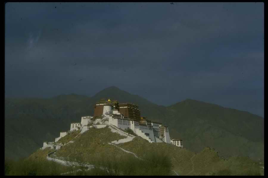 China And Tibet - Corel Professional Photos ></a>
<script language=JavaScript> 
  var txt = 